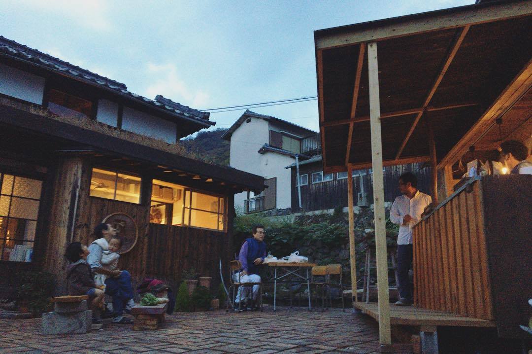 男木島図書館 老人と海 ダモンテ商会 12月の開館スケジュール 男木島図書館 Ogijima Library